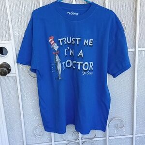 Dr.Seuss Vintage T shirt size XL  Excellent condition.